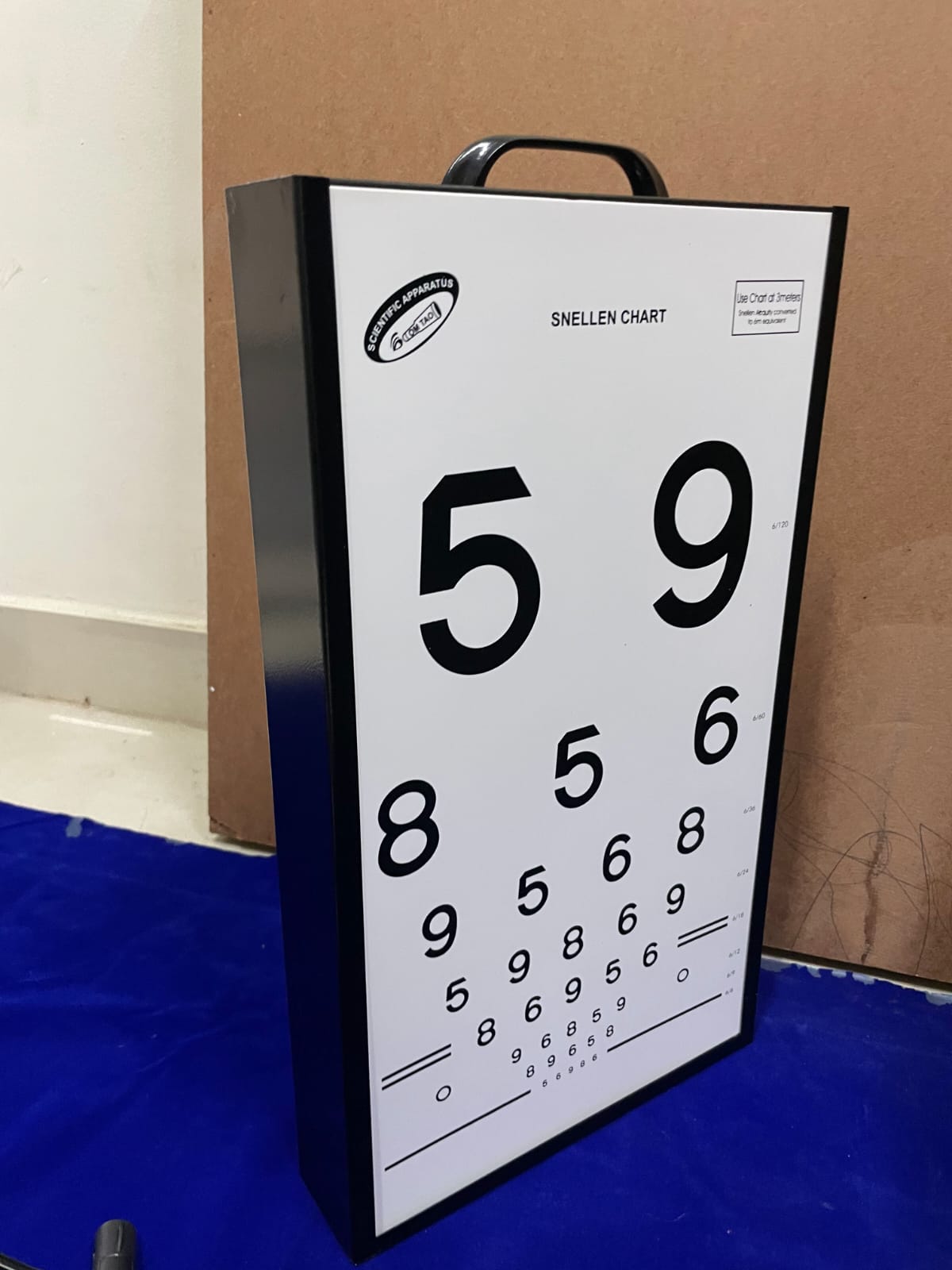 LED Cabinet (light box) with Snellen Chart